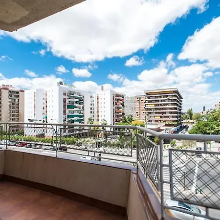 Apartamento Amplio Piso En Nervion, Excelente Zona De La Ciudad. Sevilla